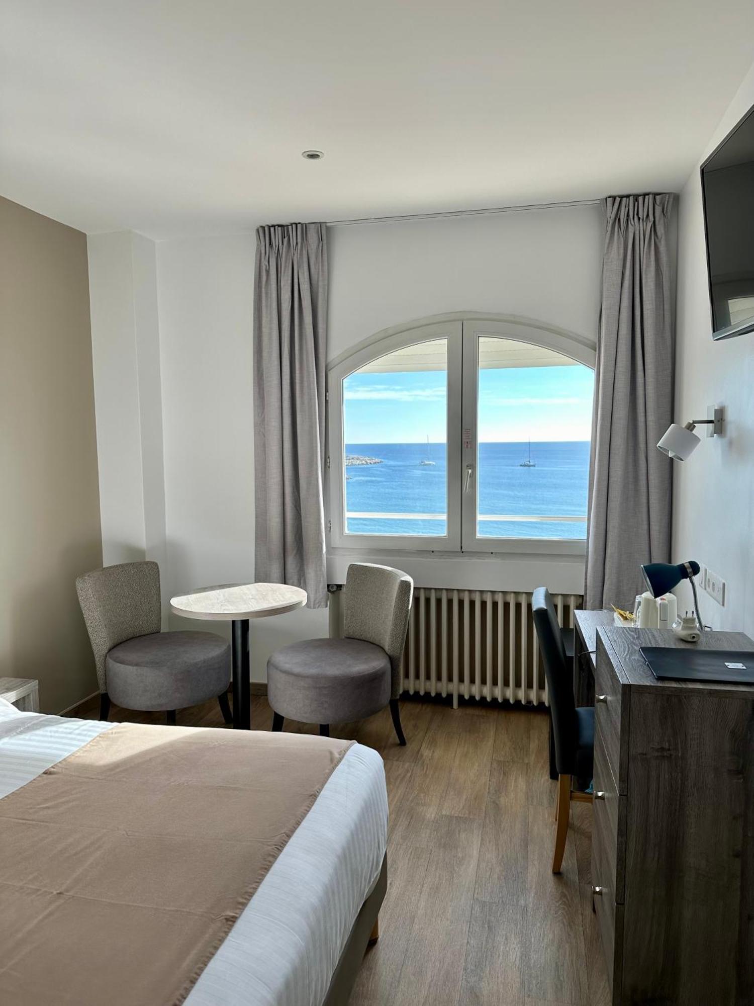 Hotel Beau Rivage 3*